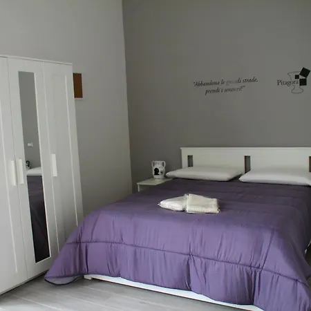 I Krotoniati 3* Crotone