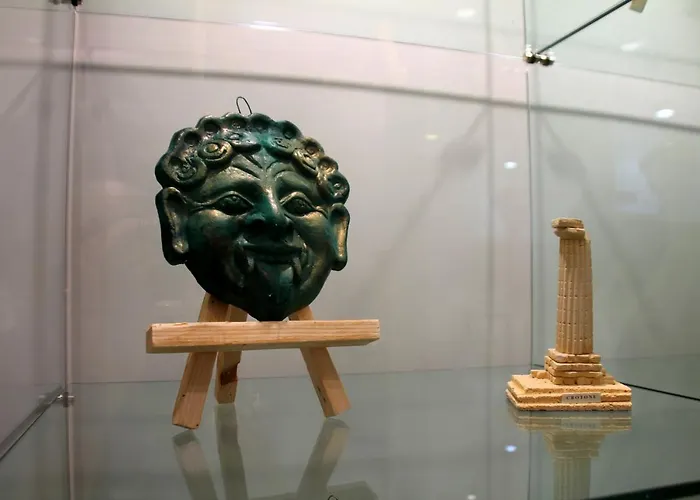 I Krotoniati לינה וארוחת בוקר 3*