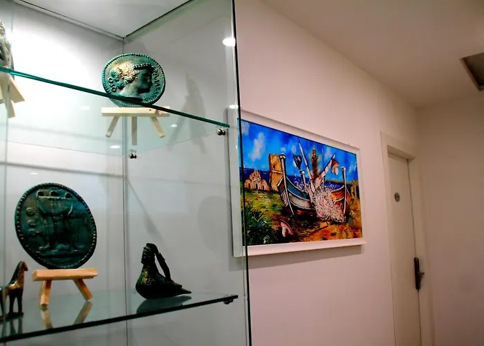 I Krotoniati לינה וארוחת בוקר 3*