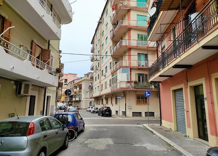 I Krotoniati לינה וארוחת בוקר 3*